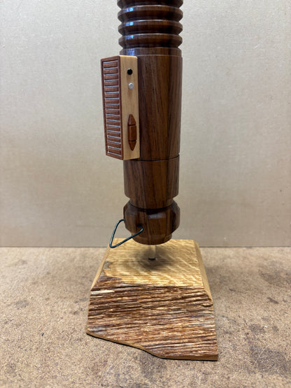Luke’s Hilt (Walnut)
