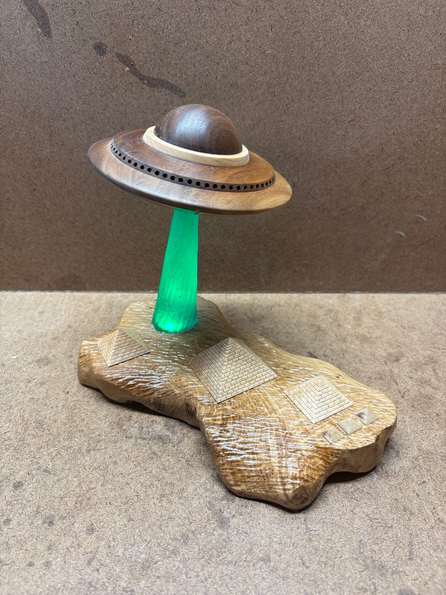 UFO over the Pyramids