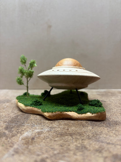 Mini UFO Landing