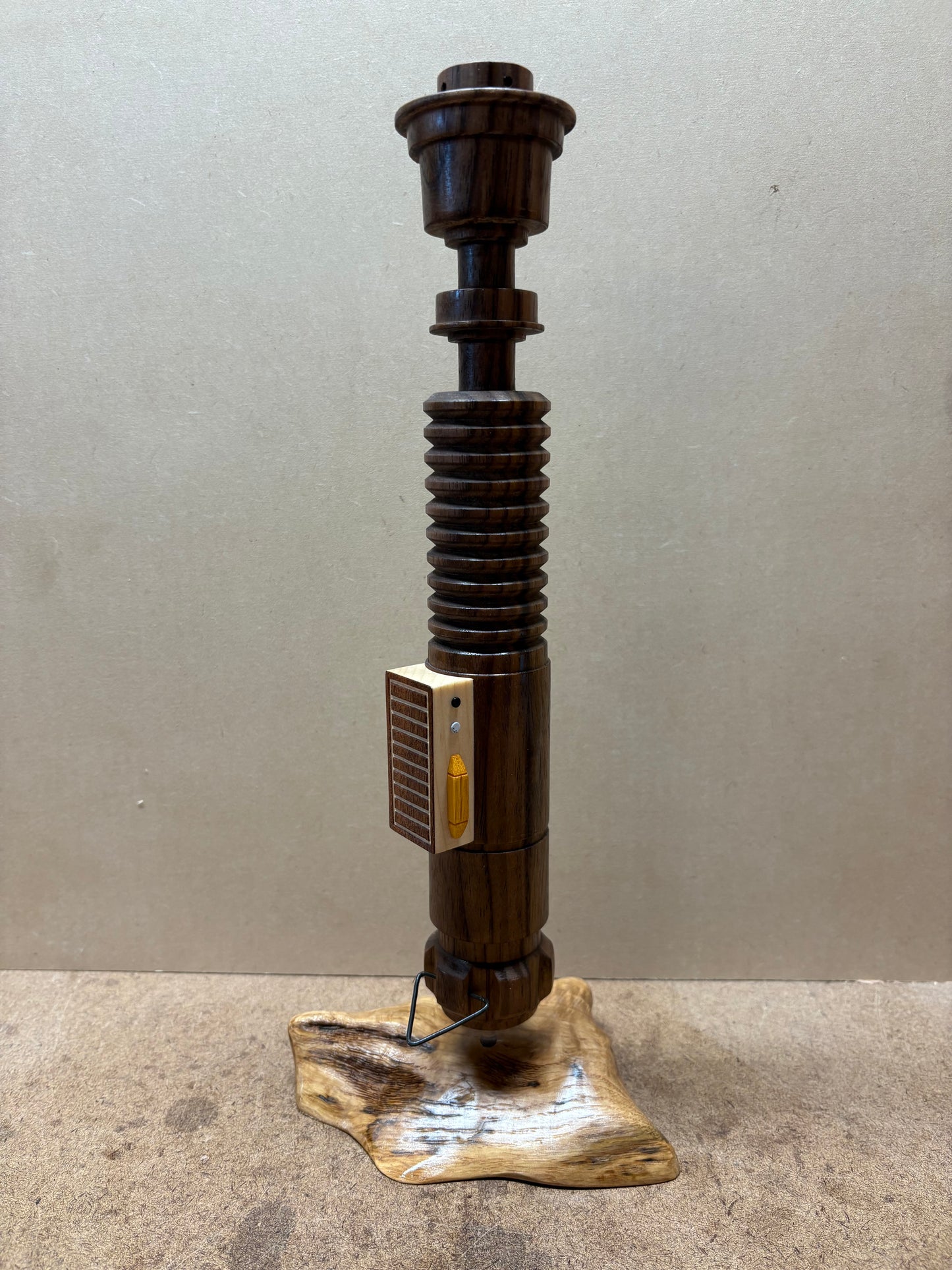 Walnut Luke Hilt
