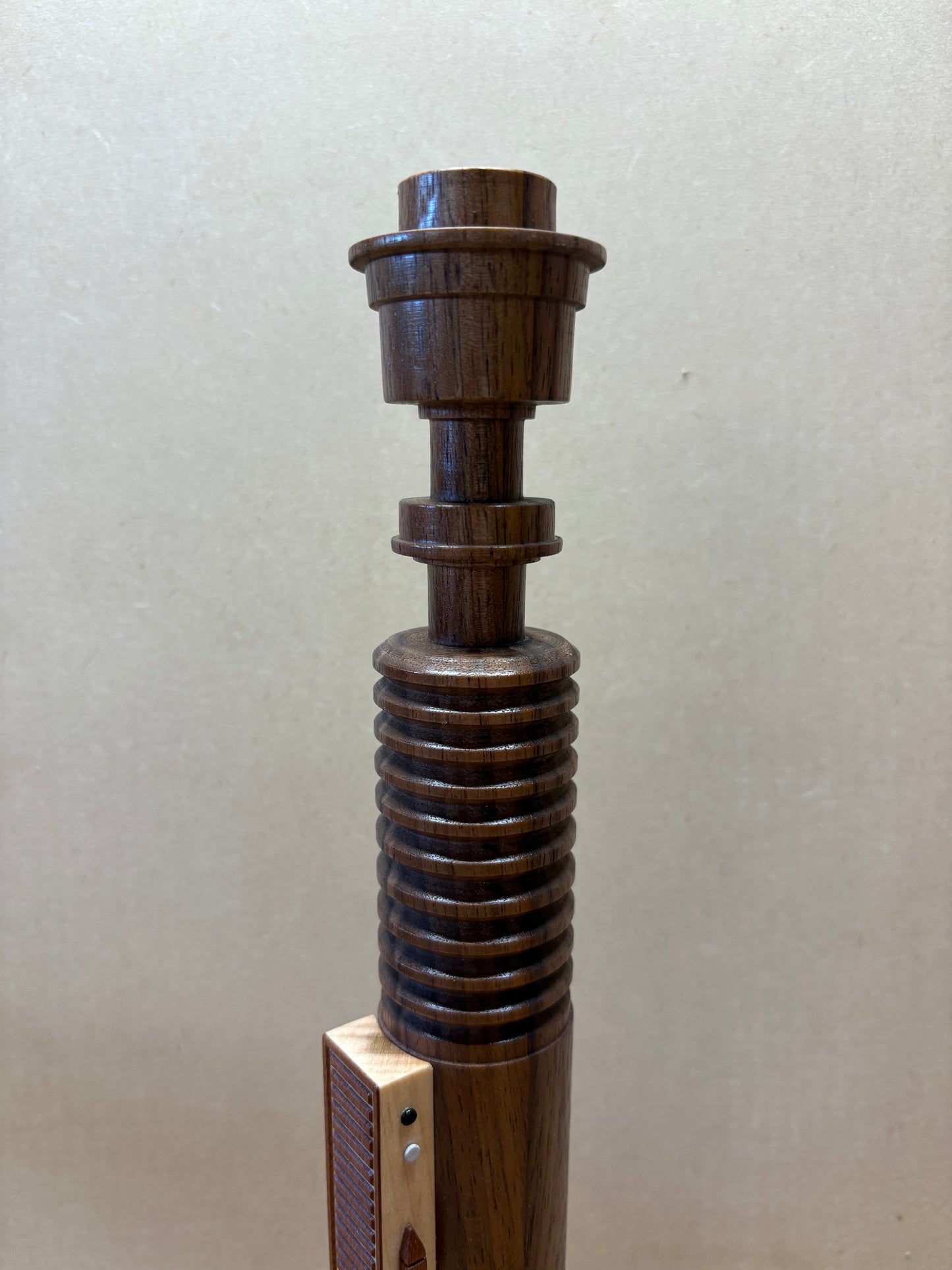 Luke’s Hilt (Walnut)