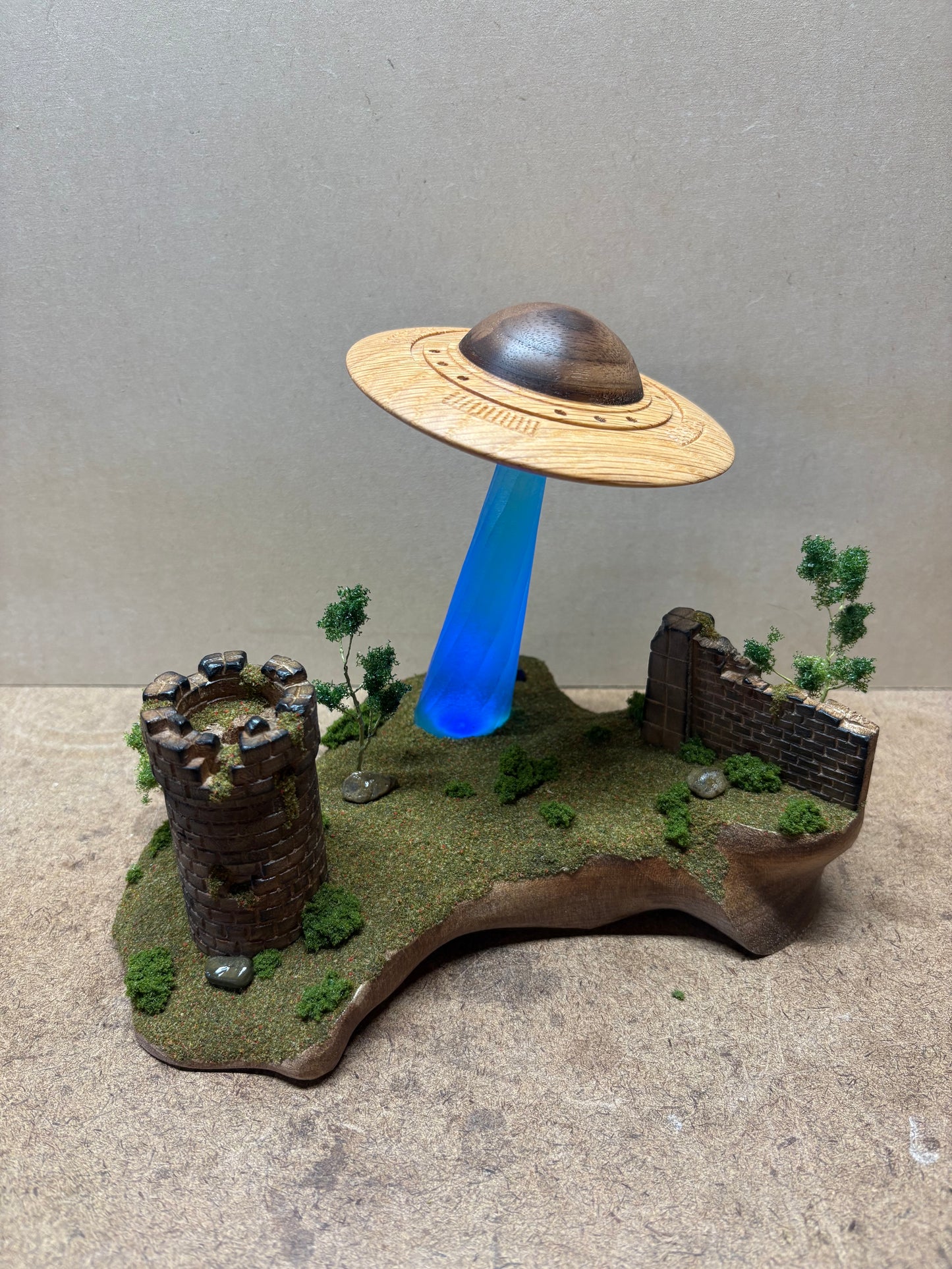 Castle Wall UFO 2/2