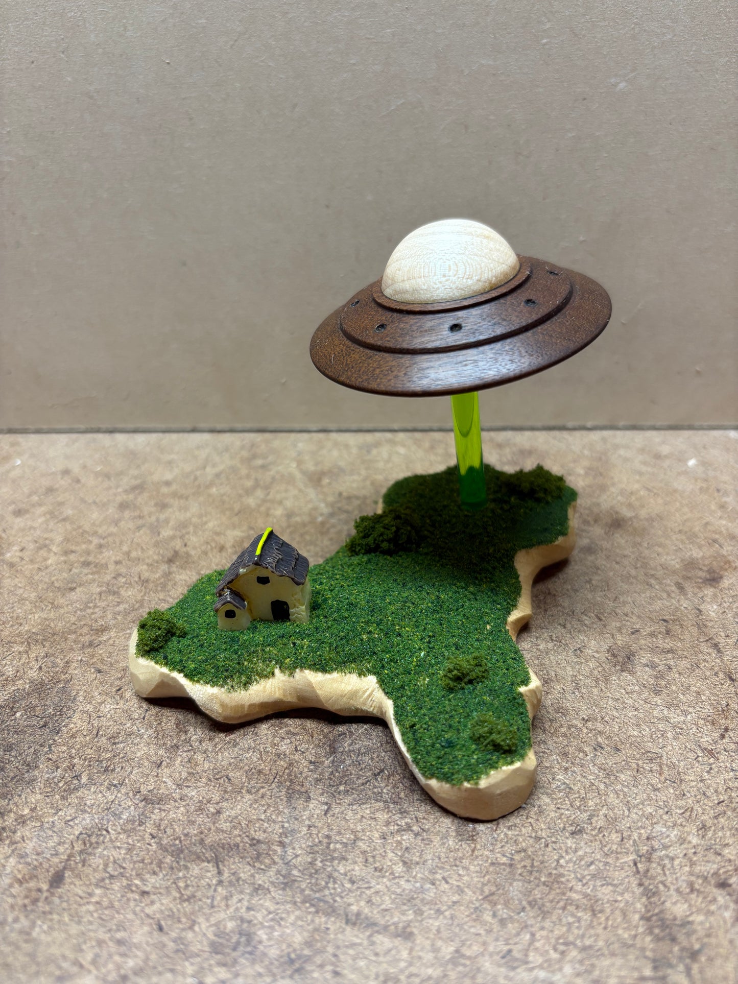 Green Beam UFO