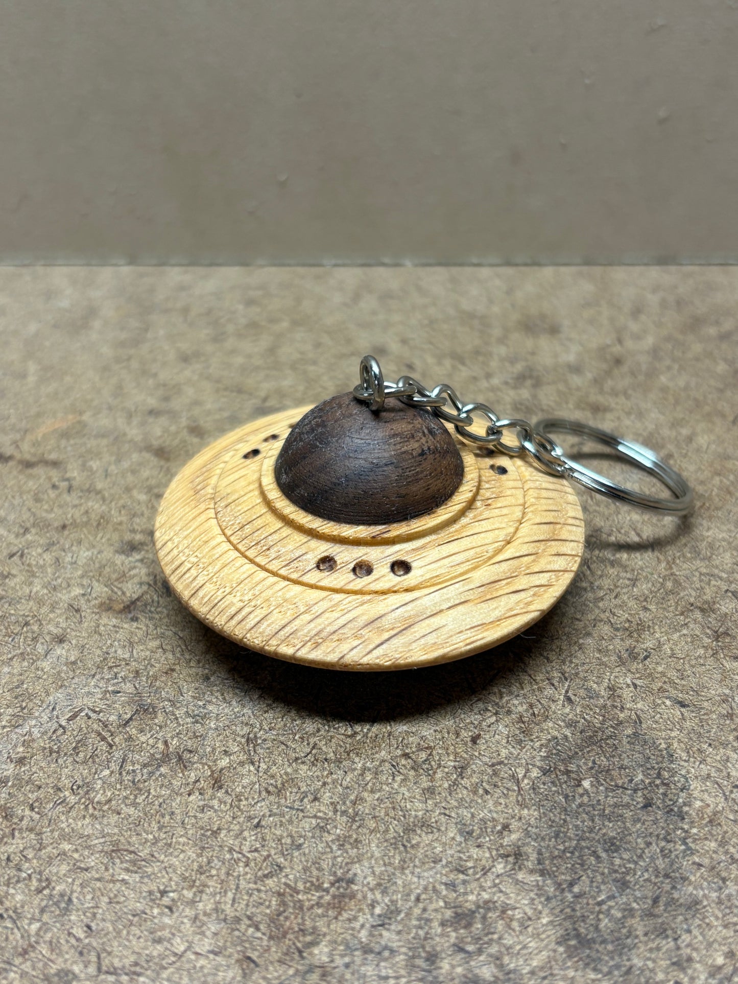 UFO Keychain (Oak/Walnut)