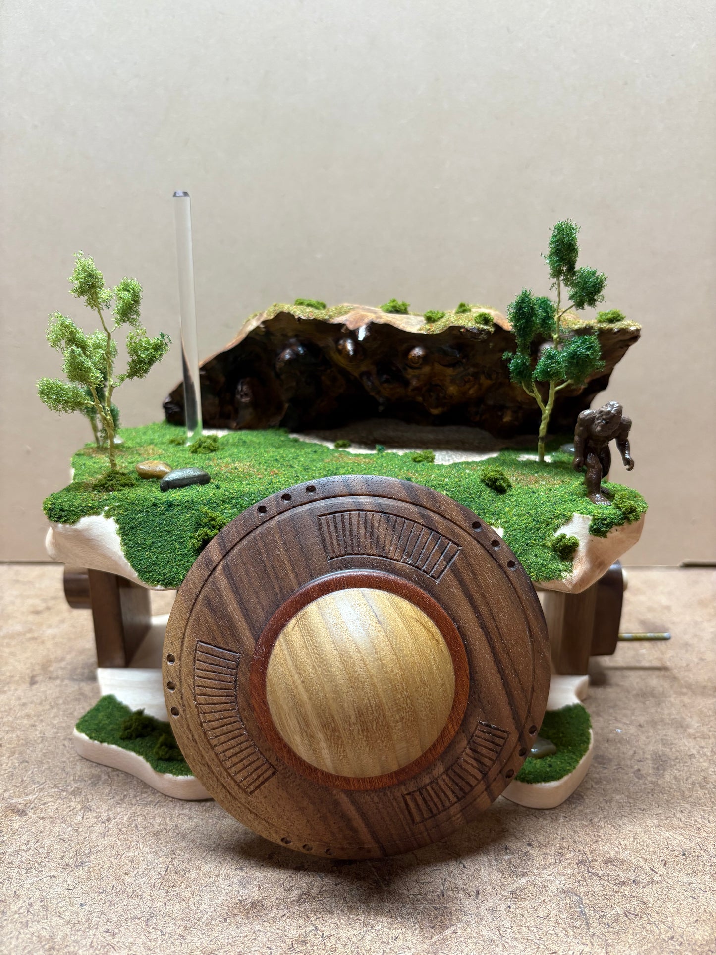 Mechanical “Bigfoot’s Cavern” UFO