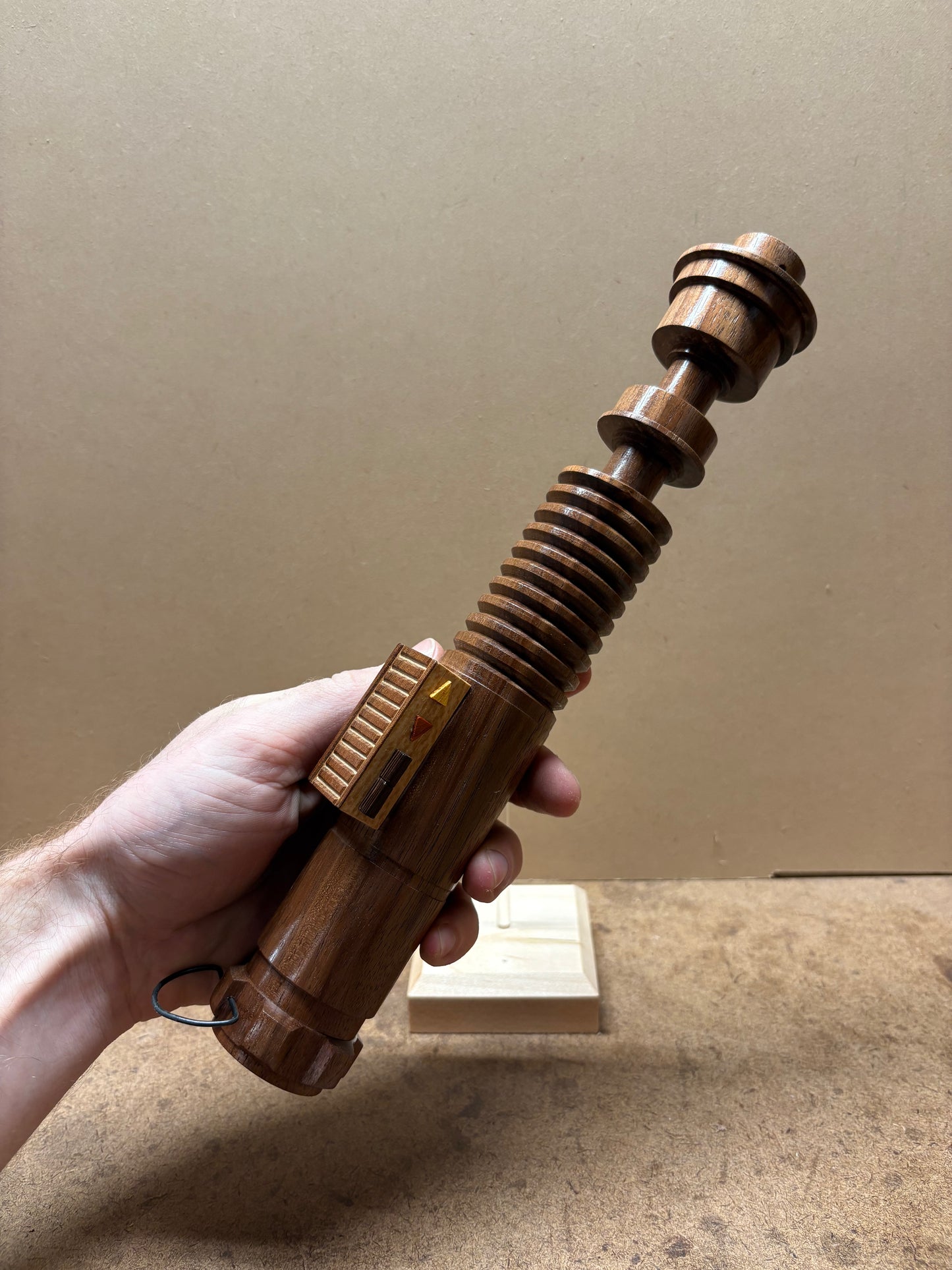 Luke’s Walnut Hilt