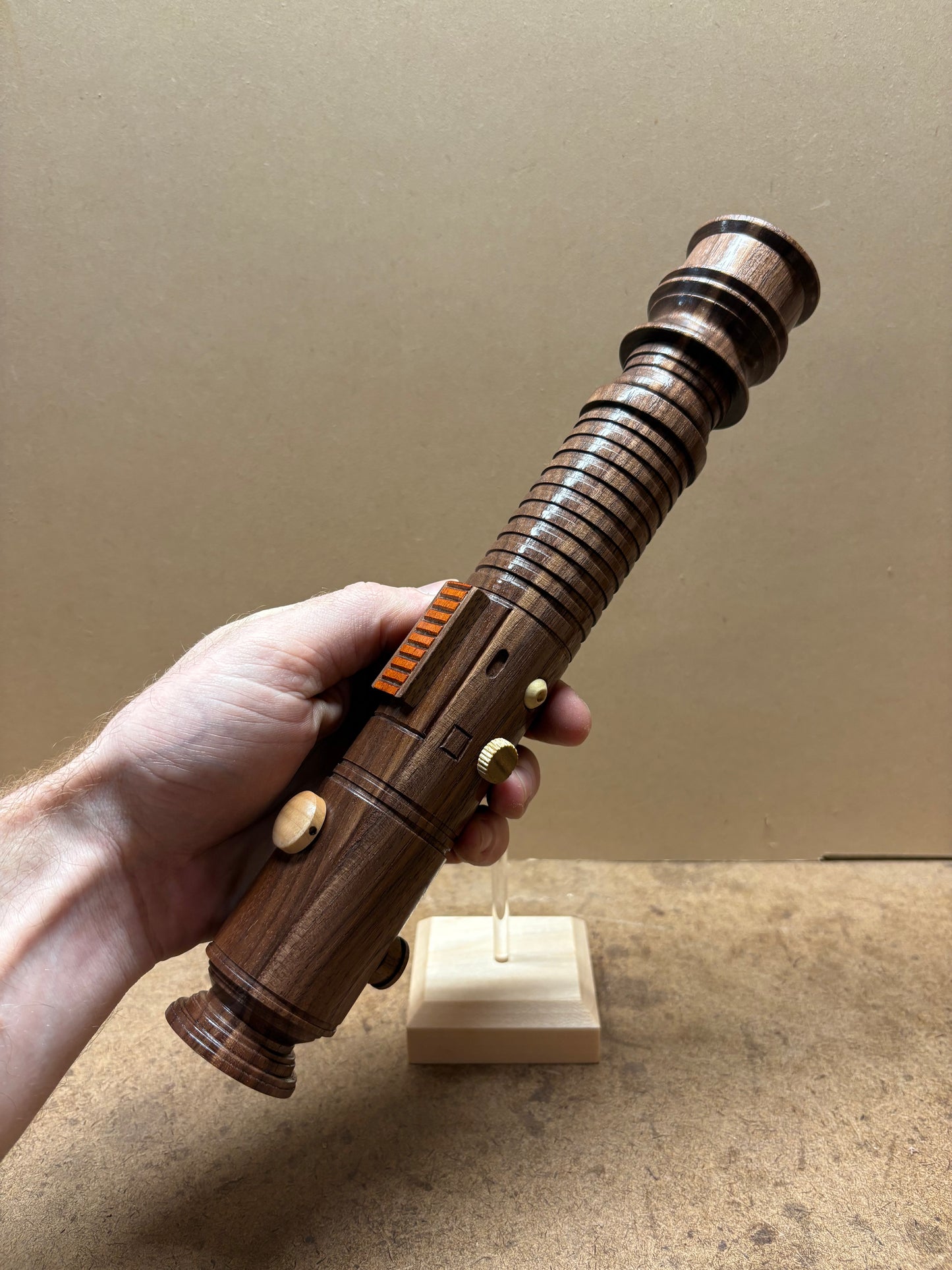 Walnut Ki-Adi