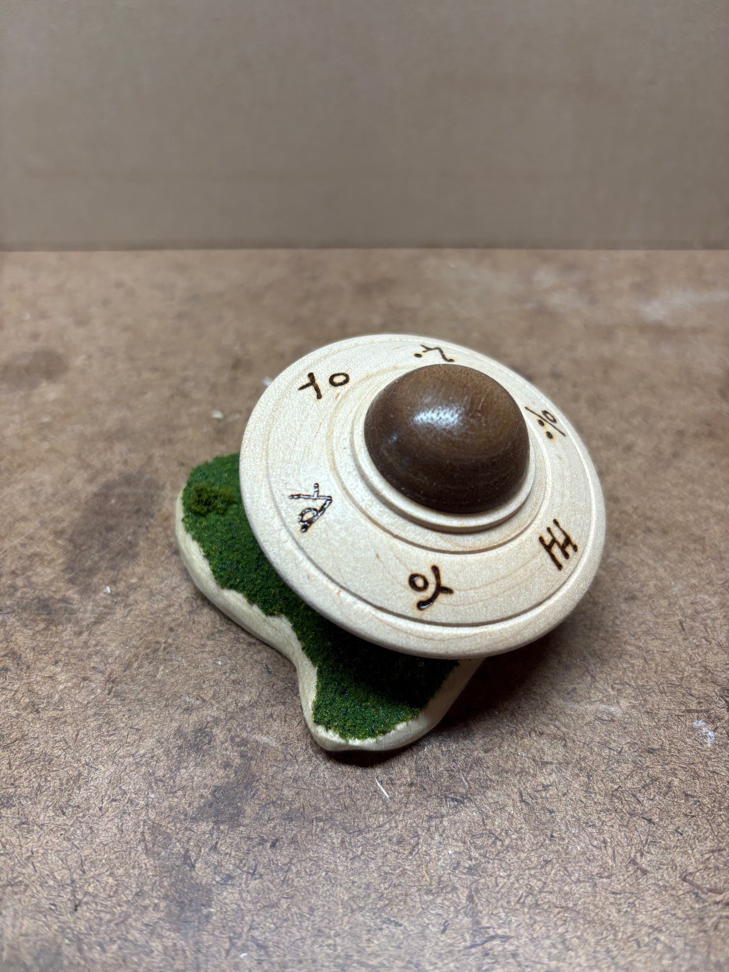 Mini Landed UFO