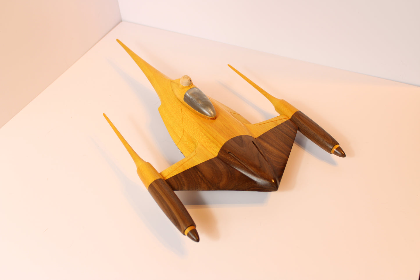 Starfighter over Theed