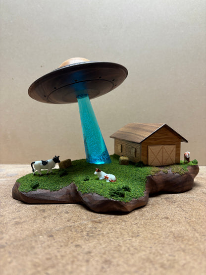 Aliens over the Farm, Moo!