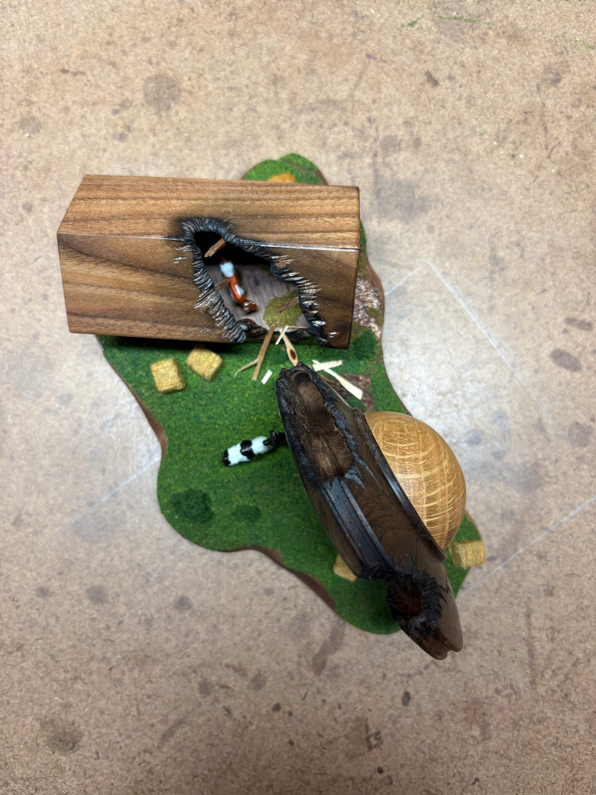 Aliens over the Farm, Crash Landing!